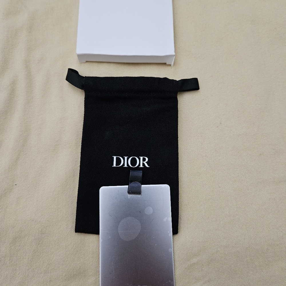 Dior pocket mirror